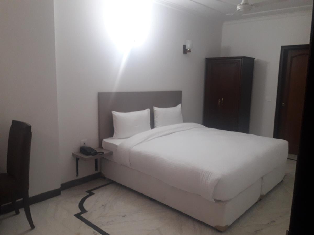Lords Inn New Delhi Buitenkant foto